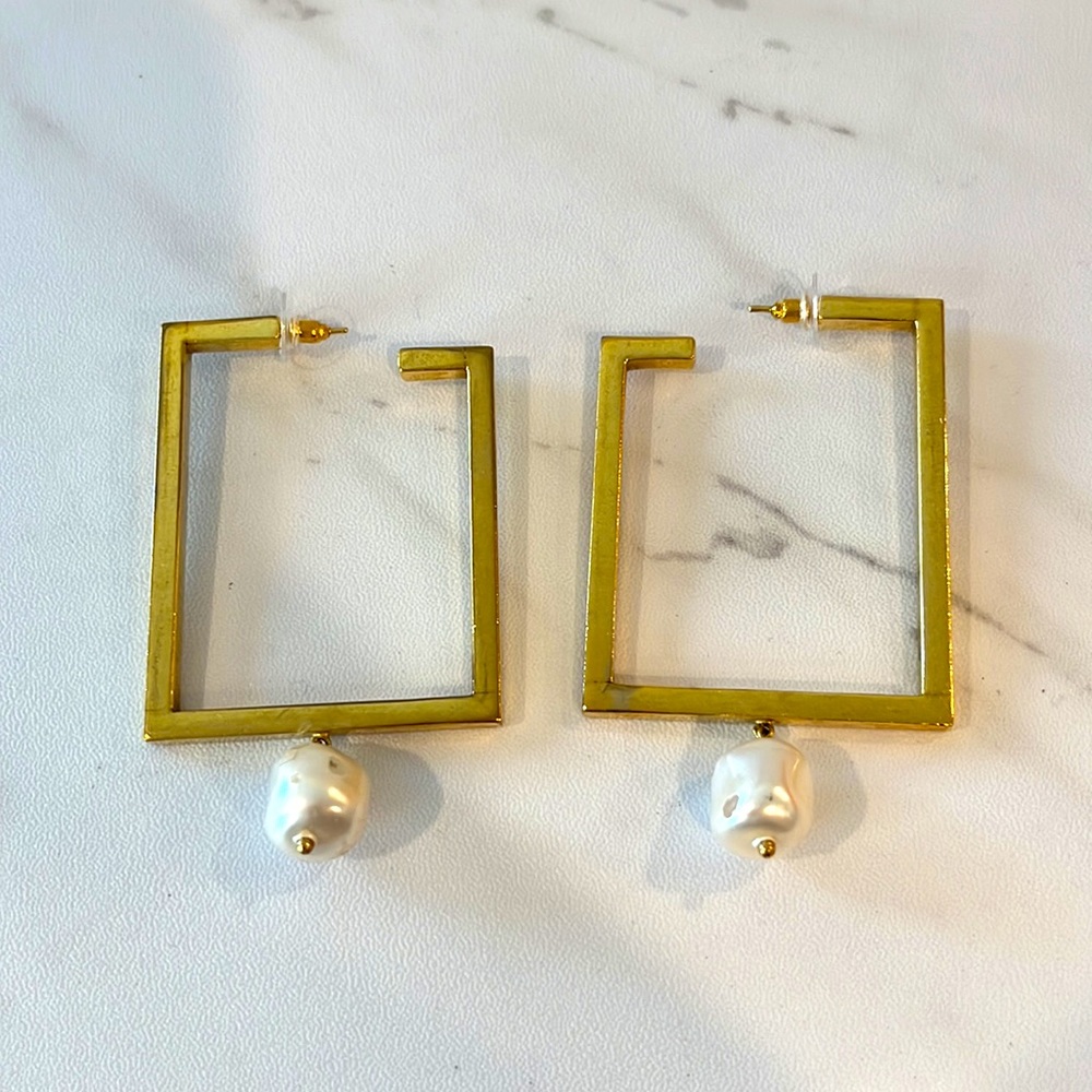 Joanna Laura Constantine tribal pearl square hoops